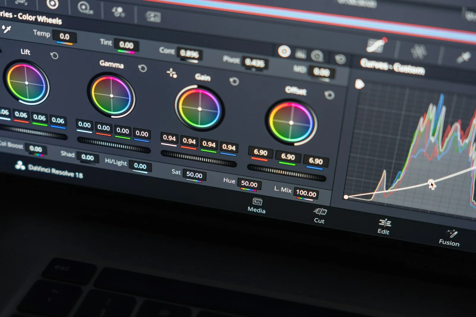 最安 ダビンチリゾルブソフトウェア 藤本健のDigital Audio Laboratory】無料で使える本格動画編集